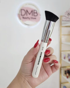 Brocha Kabuki angular W115 macrilan linea White para base y contorno en internet