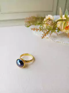 ANEL REDONDO COM OLHO DE TIGRE FACETADO E PEROLADO - comprar online