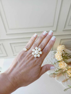 ANEL AJUSTÁVEL MAX ESTRUTURADO EM PEROLAS - comprar online