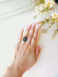 ANEL AJUSTAVEL COM PEDRA NATURAL PIRITA