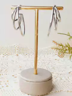 BRINCO DE ARGOLA TRIPLA ENTRELAÇADA - Cordão de Luz Joias Finas