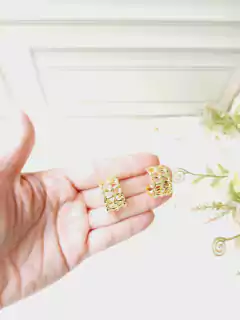 BRINCO DE ARGOLAS TRANÇADAS