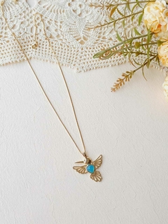 COLAR BEIJA FLOR COM PEDRA NATURAL AGATHA AZUL CEU