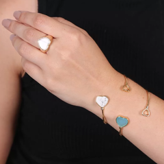 BRACELETE PULSEIRA EM FORMATO DE CORAÇÃO COM PEDRA NATURAL CHAPADA