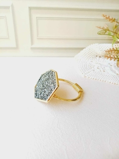 BRACELETE GEOMÉTRICO COM A PEDRA NATURAL PIRITA - Cordão de Luz Joias Finas