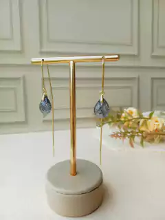 BRINCO FIO PASSANTE COM PEDRA NATURAL RUTILO - Cordão de Luz Joias Finas
