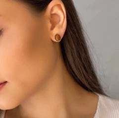 BRINCO MINI OVAL BANHO OURO 18K COM PEDRA NATURAL ESTRELA - comprar online