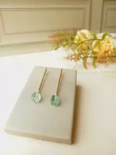 BRINCO PALITO COM PEDRA NATURAL CUBO AGUA MARINHA - loja online