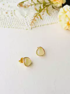 BRINCO GOTA BANHO OURO 18K COM PEDRA NATURAL RUTILO - Cordão de Luz Joias Finas