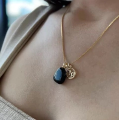 COLAR SIGNO DE CAPRICORNIO COM PEDRA NATURAL na internet