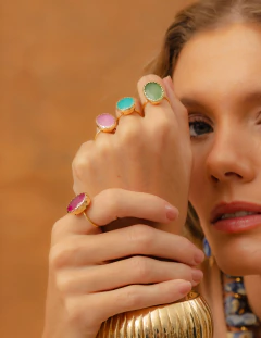 ANEL AJUSTÁVEL OVAL EM CRISTAL - comprar online