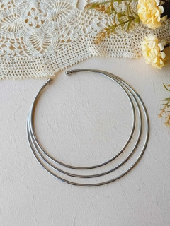 COLAR CHOKER TRES AROS - Cordão de Luz Joias Finas