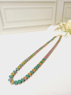 Imagem do COLAR CHOKER CORAÇÃO DE HEMATITA ARCO ÍRIS