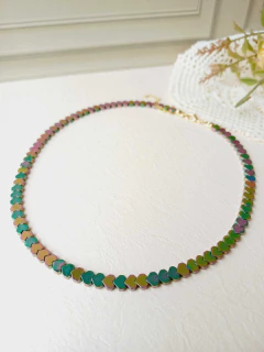 COLAR CHOKER CORAÇÃO DE HEMATITA ARCO ÍRIS - Cordão de Luz Joias Finas