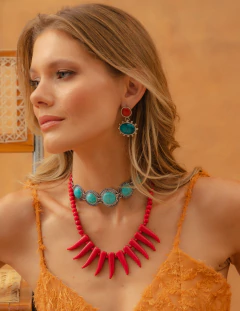 COLAR CHOKER DETALHES TRABALHADOS COM HOWLITA TURQUESA - comprar online