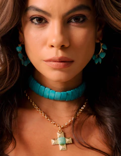 COLAR CHOKER PEDRA NATURAL HOWLITA TURQUESA