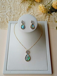 CONJUNTO COM APLICAÇOÕES DE RÓDIO BRANCO COM ABALONE