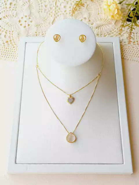 CONJUNTO PINGENTE DUPLO EM ZIRCÔNIAS E PEDRA NATURAL CRISTAL DE ROCHA