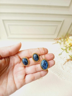 CONJUNTO OVAL MÉDIO COM PEDRA NATURAL SODALITA na internet
