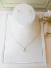 CONJUNTO REDONDO COM PEDRA QUARZTO ROSA 6,5MM