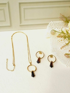 CONJUNTO REDONDO COM PRISMA GEOMETRICO OLHO DE TIGRE - Cordão de Luz Joias Finas