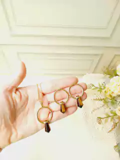 CONJUNTO REDONDO COM PRISMA GEOMETRICO OLHO DE TIGRE - comprar online