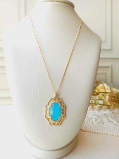 COLAR OVAL CRAVEJADO DE MINI ZIRCONIAS COM PEDRA AGATA AZUL CÉU - Cordão de Luz Joias Finas