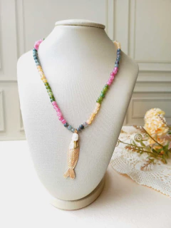 COLAR CHOKER JADE MELANCIA COM PINGENTE PEIXE - loja online