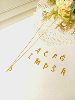 COLAR LETRA INICIAL - comprar online