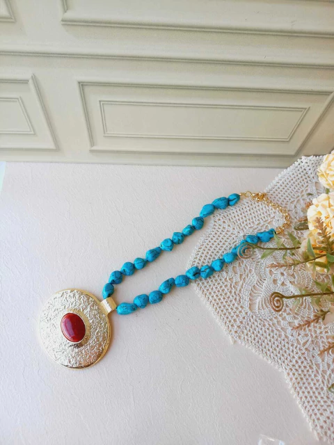 MAX COLAR EM HOWLITA TURQUESA - comprar online