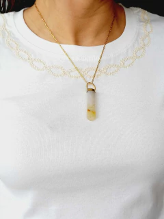 COLAR PONTA PEDRA NATURAL RUTILO na internet