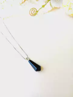 COLAR PRISMA GEOMÉTRICO AGATHA PRETA - Cordão de Luz Joias Finas