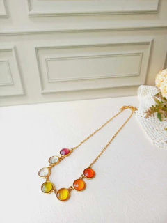 COLAR SETE CRISTAIS COLORIDOS - comprar online