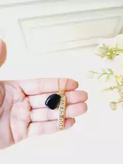 COLAR DUPLO SOU GRATA COM PEDRA NATURAL AGATA PRETA na internet