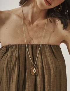 COLAR FIO MARROQUINO PINGENTE OLHO DE TIGRE na internet