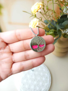 COLAR EM AÇO INOX DIFUSOR DE AROMAS ÁRVORE DA VIDA na internet