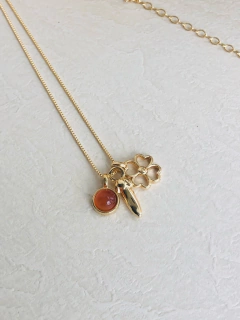 COLAR TRÊS PINGENTES REMOVIVEIS PIMENTA TREVO AGATHA VERMELHA