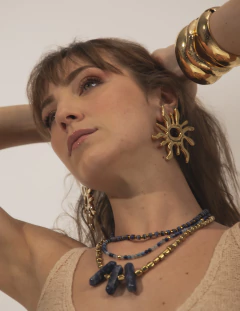 COLAR ESFERAS PEDRA NATURAL SODALITA na internet