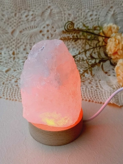 LUMINARIA COM PEDRA NATURAL QUARTZO ROSA - loja online
