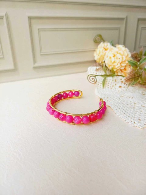 BRACELETE AJUSTÁVEL EM ESFERAS DE AGATA ROSA