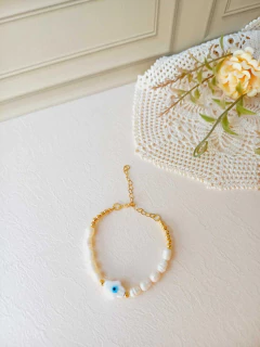 Imagem do PULSEIRA PEQUENA PÉROLAS DE ÁGUA DOCE COM HANSÁ E OLHO GREGO