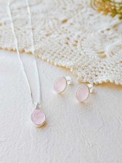 CONJUNTO OVAL EM PRATA 925 COM PEDRA NATURAL QUARTZO ROSA - loja online