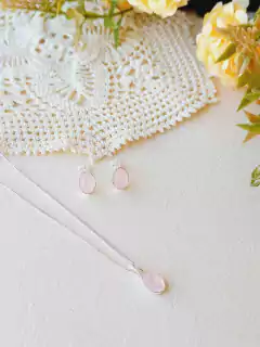 Imagem do CONJUNTO OVAL EM PRATA 925 COM PEDRA NATURAL QUARTZO ROSA