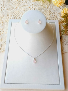 CONJUNTO OVAL EM PRATA 925 COM PEDRA NATURAL QUARTZO ROSA