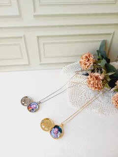 COLAR RELICÁRIO ÁRVORE DA VIDA COM UMA FOTO na internet