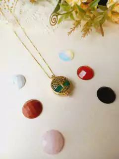 COLAR RELICÁRIO CÁPSULA ÁRVORE DA VIDA COM 7 PEDRAS NATURAIS FACETADAS na internet