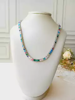 CHOKER RIVIERA GROSSA EM BANHO RODIO CRAVEJADA DE CRISTAIS COLORIDOS na internet