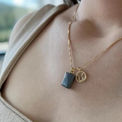COLAR SIGNO DE TOURO COM PEDRA NATURAL CRISTAL DE ROCHA - comprar online