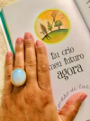 ANEL OVAL AJUSTÁVEL COM PEDRA OPALINA