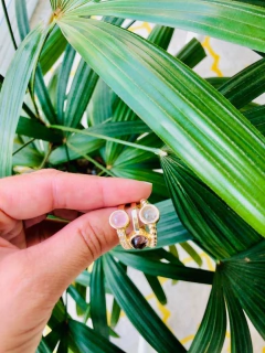 ANEL COM MIX DE PEDRAS NATURAIS